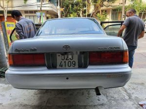 Toyota Crown 1993 - Bán xe Toyota Crown đời 1993, màu bạc, nhập khẩu