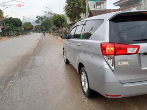 Toyota Innova 2019 - Xe Toyota Innova đời 2019, màu bạc chính chủ