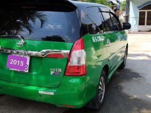 Toyota Innova 2015 - Xe Toyota Innova đời 2015, màu xanh lục