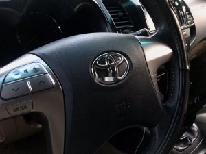 Toyota Fortuner 2015 - Cần bán Toyota Fortuner G năm sản xuất 2015, màu đen xe gia đình