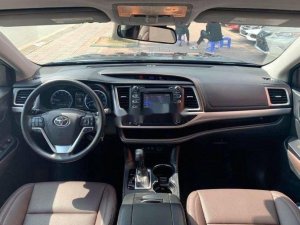 Toyota Highlander   2017 - Cần bán Toyota Highlander đời 2017, màu đen, nhập khẩu như mới