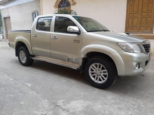 Toyota Hilux   2014 - Cần bán Toyota Hilux 2014, nhập khẩu, giá 440tr