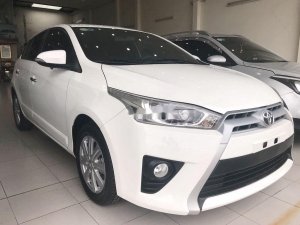Toyota Yaris 2014 - Cần bán gấp Toyota Yaris sản xuất năm 2014, màu trắng, nhập khẩu nguyên chiếc