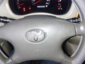 Toyota Innova 2009 - Cần bán gấp Toyota Innova sản xuất năm 2009, màu bạc, giá chỉ 335 triệu
