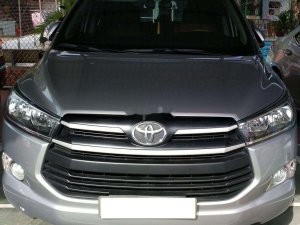 Toyota Innova   2018 - Cần bán Toyota Innova đời 2018, màu bạc, xe gia đình