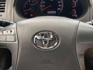 Toyota Hilux 2013 - Cần bán gấp Toyota Hilux G năm 2013, màu đen xe gia đình, giá chỉ 390 triệu