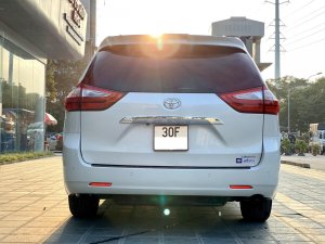 Toyota Sienna Limidted 2018 - Bán Toyota Sienna Limidted đời 2019, màu trắng, nhập khẩu