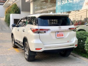 Toyota Fortuner 2018 - Bán Toyota Fortuner 2.4G MT năm 2018, màu trắng, xe nhập số sàn giá cạnh tranh