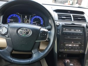Toyota Camry 2015 - Bán Toyota Camry năm sản xuất 2015