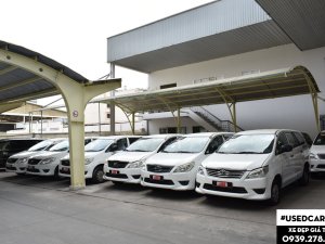 Toyota Innova J 2014 - Cần bán xe Toyota Innova J đời 2014, màu trắng