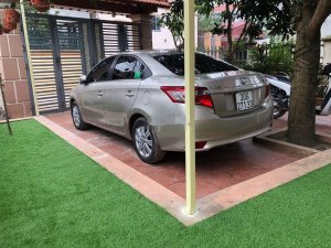 Toyota Vios   2015 - Bán Toyota Vios đời 2015, màu vàng cát, số sàn