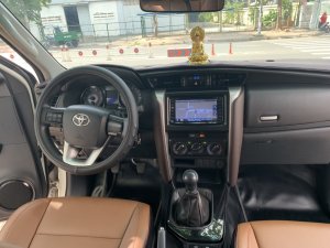 Toyota Fortuner G 2018 - Bán xe Toyota Fortuner G năm 2018, màu trắng, xe nhập