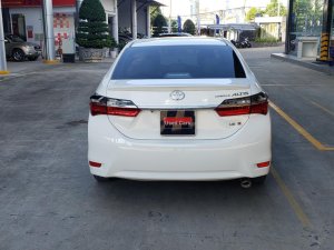 Toyota Corolla Altis E CVT 2017 - Xe Toyota Corolla altis E CVT đời 2017, màu trắng, xe gia đình