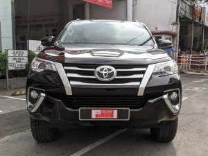 Toyota Fortuner 2019 - Cần bán Toyota Fortuner 2.4G đời 2019, màu đen giá cạnh tranh