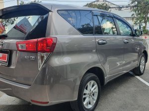 Toyota Innova 2.0 G AT 2018 - Cần bán xe Toyota Innova 2.0 G AT đời 2018, màu nâu, giá giảm mạnh