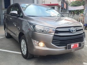 Toyota Innova 2.0 G AT 2018 - Cần bán xe Toyota Innova 2.0 G AT đời 2018, màu nâu, giá giảm mạnh