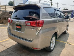 Toyota Innova 2.0V 2016 - Cần bán Toyota Innova 2.0V đời 2016