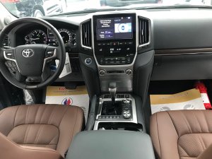 Toyota Land Cruiser VX-S 2020 - Bán Toyota Landcruiser 5.7V8 bản VX-S Xuất Trung Đông 2021 mới nhất.
