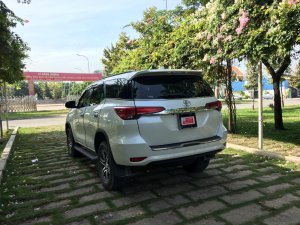 Toyota Fortuner 2019 - Cần bán Toyota Fortuner 2.4G đời 2019, màu trắng, xe chính hãng