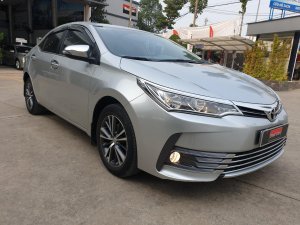 Toyota Corolla Altis 1.8G 2018 - Bán ô tô Toyota Corolla Altis 1.8G đời , màu bạc