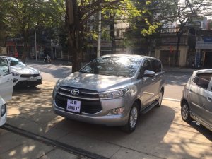 Toyota Innova 2018 - Cần bán gấp Toyota Innova G đời 2018, màu bạc, số tự động