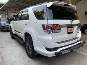 Toyota Fortuner 2.7V 2015 - Bán xe Toyota Fortuner 2.7V đời 2015, màu trắng, giá siêu khuyến mãi
