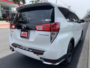 Toyota Innova venturer 2019 - Bán Toyota Innova venturer đời 2019, màu trắng giá cạnh tranh