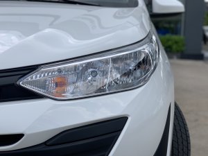 Toyota Vios 2019 - Bán ô tô Toyota Vios 1.5E đời 2019, màu trắng, giá LHTT