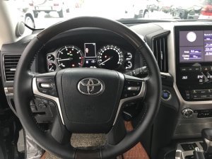 Toyota Land Cruiser VXS 2021 - Bán Toyota Land Cruiser VXS 5.7V8 model 2021, xe vừa đăng ký xong như xe mới