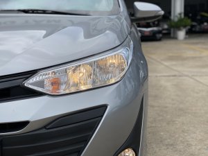 Toyota Vios 1.5E CVT 2018 - Bán xe Toyota Vios 1.5E CVT đời 2018, màu bạc