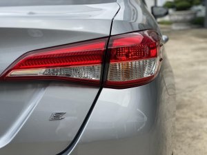 Toyota Vios 1.5E CVT 2018 - Bán xe Toyota Vios 1.5E CVT đời 2018, màu bạc