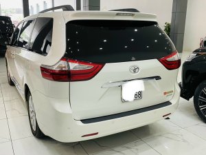 Bán Toyota Sienna 3.5 Limited, đăng ký 2016, 1 chủ từ đầu, xe đẹp, biển đẹp