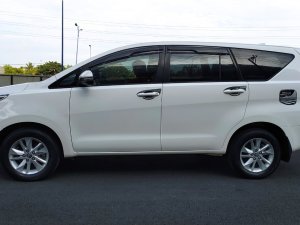 Toyota Innova G 2018 - Bán xe Toyota Innova G đời 2018, màu trắng, số tự động