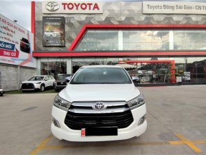 Toyota Innova V 2016 - Cần bán gấp Toyota Innova V 2016, màu trắng, số tự động