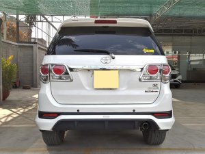 Toyota Fortuner TRD 2.7V 2015 - Bán ô tô Toyota Fortuner TRD 2.7V đời 2015, màu trắng
