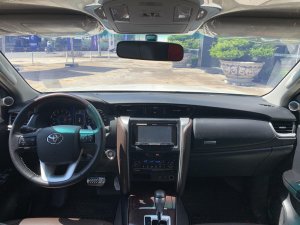 Toyota Fortuner V 2017 - Bán xe Toyota Fortuner V 2.7AT 2017 1 cầu nhập Indo chính hãng Toyota Sure=