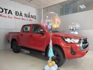 Toyota Hilux   2.4AT  2021 - Bán ô tô Toyota Hilux 2.4AT năm sản xuất 2021, màu đỏ, nhập khẩu