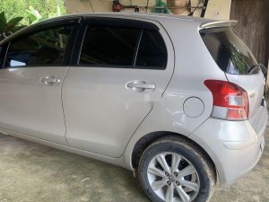 Toyota Yaris Verso 2010 - Bán Toyota Yaris Verso đời 2010, màu bạc, nhập khẩu còn mới