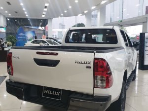 Toyota Hilux 2021 - Toyota Nam Định bán Toyota Hilux 2021, chỉ 160tr nhận xe, ưu đãi lớn, trả góp tối đa 80%, lãi cực thấp