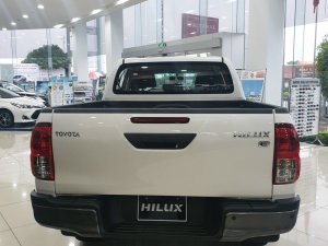 Toyota Hilux 2021 - Toyota Nam Định bán Toyota Hilux 2021, chỉ 160tr nhận xe, ưu đãi lớn, trả góp tối đa 80%, lãi cực thấp