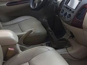 Toyota Innova 2006 - Cần bán Toyota Innova sản xuất 2006, màu bạc còn mới, 186 triệu