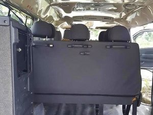 Toyota Hiace 2005 - Cần bán Toyota Hiace năm sản xuất 2005, màu bạc, giá tốt