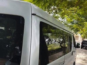 Toyota Hiace 2005 - Cần bán Toyota Hiace năm sản xuất 2005, màu bạc, giá tốt