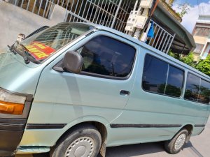 Toyota Van 2001 - Cần bán gấp chiếc Toyota Van 3 chỗ 850 kg 2001 giá chỉ 66 triệu, có thương lượng