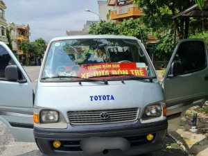 Toyota Van 2004 - Cần bán gấp Toyota 16 chỗ 2004, chỉ 48tr