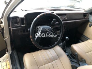 Toyota Corona 1985 - Bán ô tô Toyota Corona đời 1985, màu trắng, nhập khẩu xe gia đình