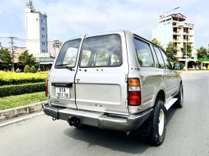 Toyota Land Cruiser 1993 - Bán Toyota Land Cruiser năm sản xuất 1993, máy dầu, nhập khẩu nguyên chiếc, số sàn, giá cạnh tranh