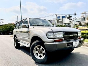 Toyota Land Cruiser 1993 - Bán Toyota Land Cruiser năm sản xuất 1993, máy dầu, nhập khẩu nguyên chiếc, số sàn, giá cạnh tranh