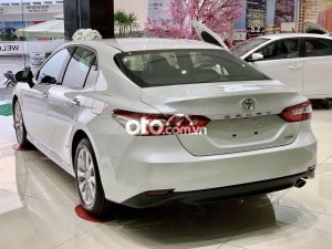 Toyota Camry 2021 - Cần bán Toyota Camry đời 2021, màu trắng, xe nhập