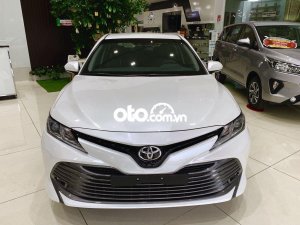 Toyota Camry 2021 - Cần bán Toyota Camry đời 2021, màu trắng, xe nhập